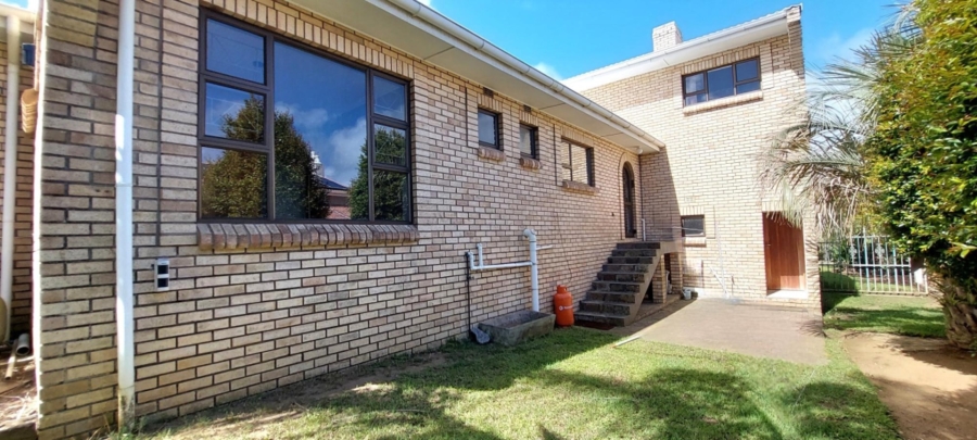 4 Bedroom Property for Sale in Blue Bend Eastern Cape